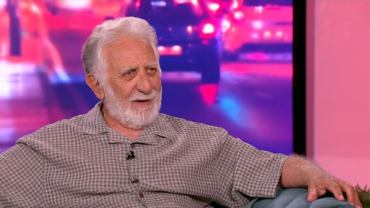 Αλέξανδρος Μυλωνάς: «Βλέπω παραστάσεις σκηνοθετών που τις έχουν κάνει αγνώριστες. Αυτό δεν είναι του γούστου μου»