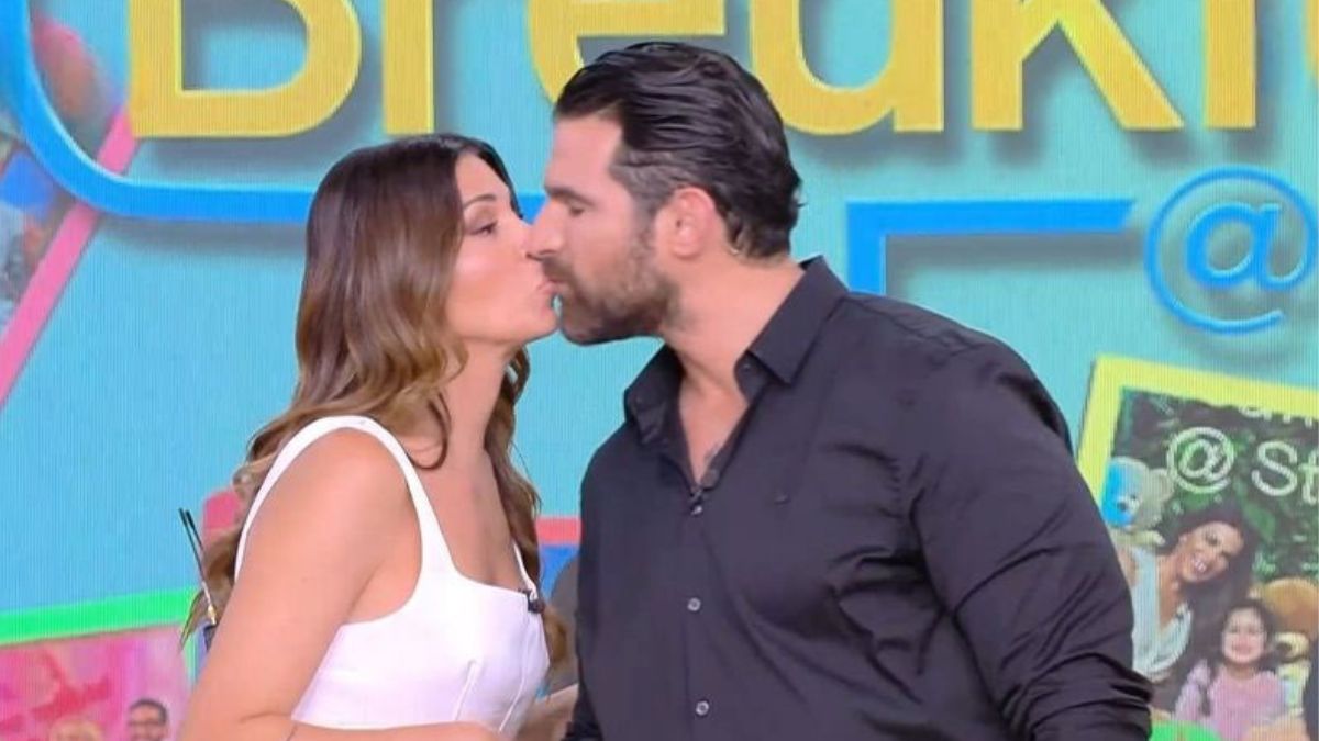 Ελένη Χατζίδου – Ετεοκλής Παύλου: Το τρυφερό φιλί στο φινάλε της εκπομπής και τα συγκινητικά λόγια