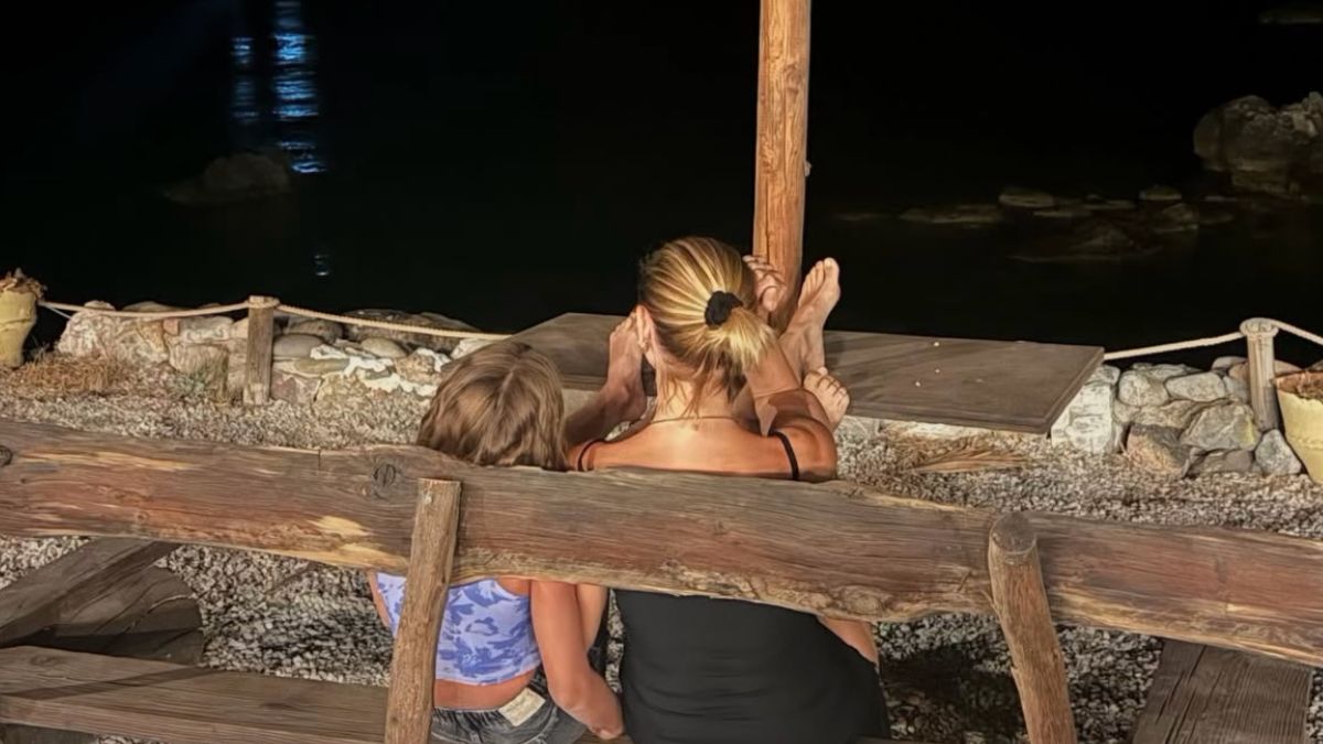 Ζέτα Δούκα: Η τρυφερή παράδοση με την κόρη της που κρατά από το 2018 – «Εσύ κι εγώ, που μεγαλώνουμε παρέα»