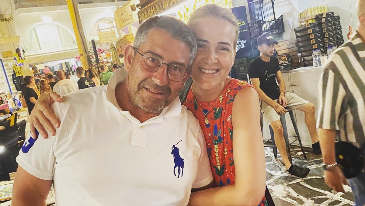 Ελένη Φωτοπούλου: Η δημόσια ερωτική εξομολόγηση στον Άκη Παυλόπουλο για τη γιορτή του – «Είναι ο φύλακας άγγελος όσων βρίσκονται κοντά του»