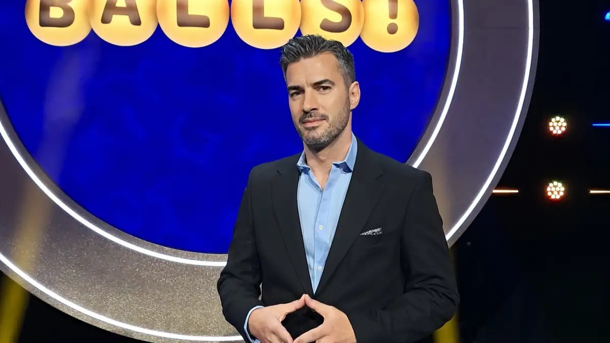 Γιάννης Τσιμιτσέλης: Η ανακοίνωση του ΣΚΑΪ για το «The Quiz with Balls» και το πρώτο τρέιλερ