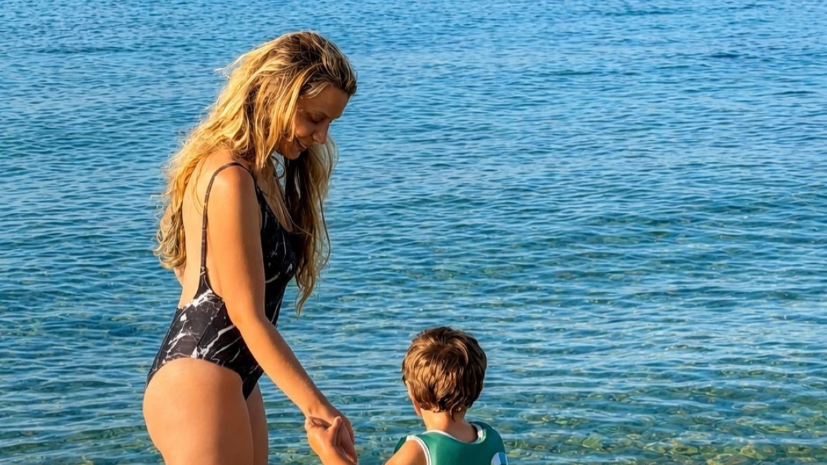 Κατρίνα Τσάνταλη: Ο μικρός Άρης έτοιμος για τη θάλασσα – Το χαριτωμένο στιγμιότυπο με το τεράστιο φουσκωτό