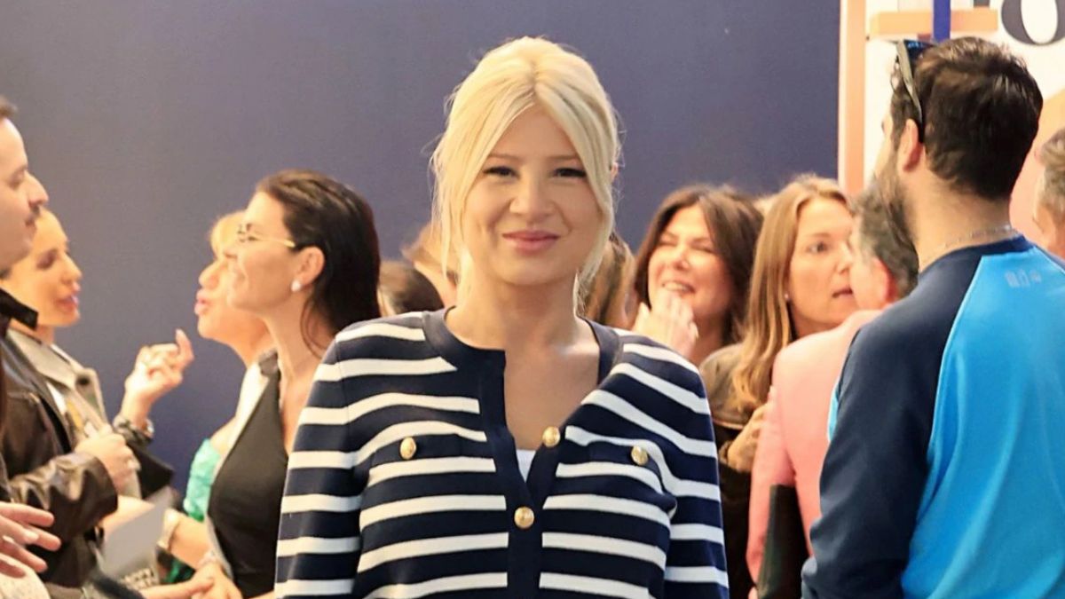 Φαίη Σκορδά: Η συγκινητική ανάρτηση για τη γιορτή της και τα τρυφερά λόγια για τη νονά της – «Πήρα το όνομα της. Ήταν πάντα δίπλα μου»