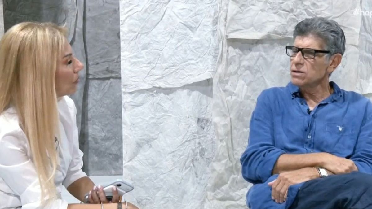 Γιάννης Μπέζος: «Χτύπησαν καμπάνες στην υγεία μου, ότι πρέπει πια να αποφορτιστώ. Το καλοκαίρι δεν έκανα τίποτα επαγγελματικά»