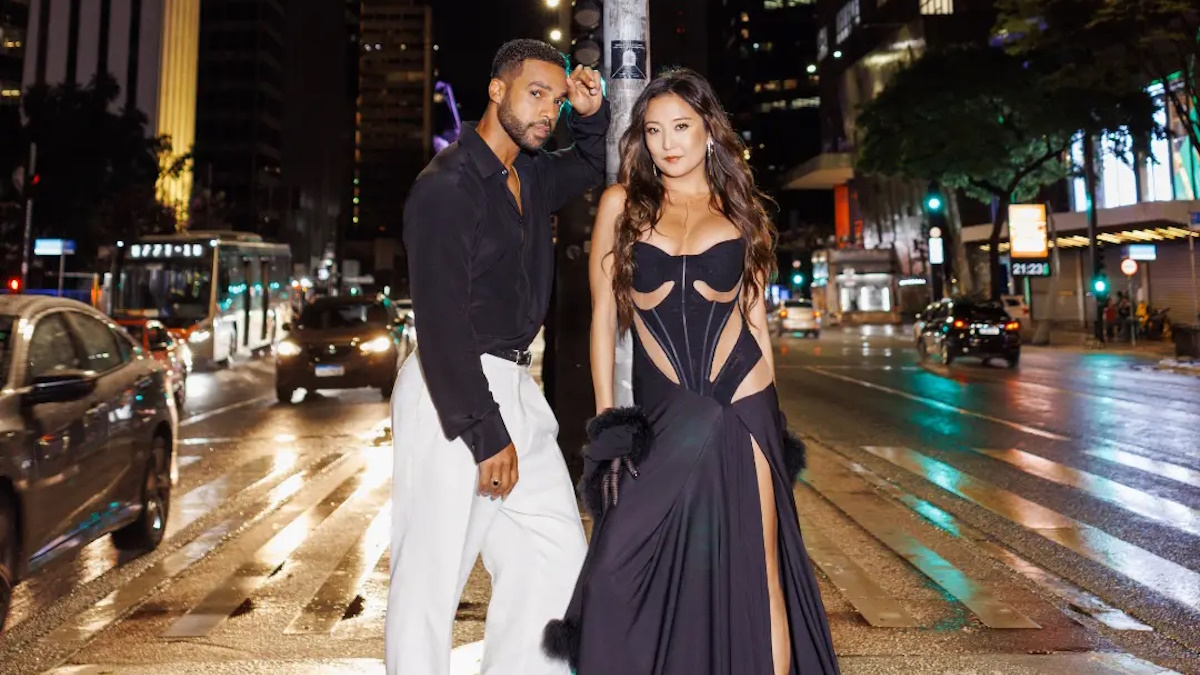 Η Άσλεϊ Παρκ του Emily in Paris με δημιουργία Celia Kritharioti Haute Couture στο Σάο Πάολο