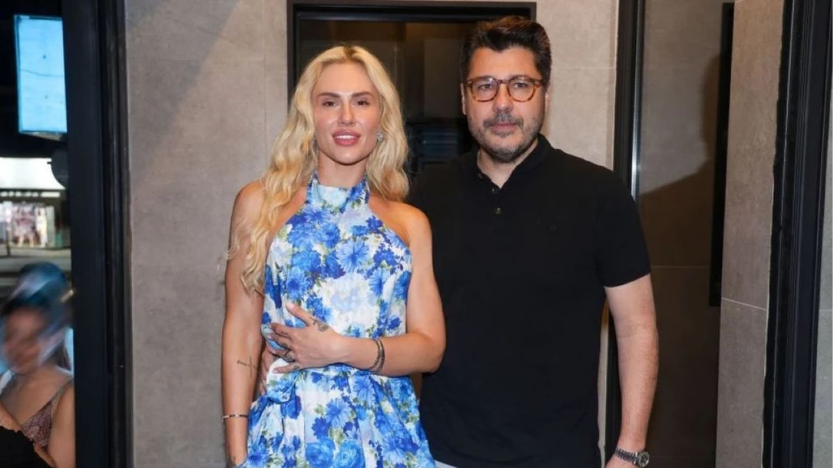 Έλενα Τσαγκρινού: «Χάσαμε φωτογραφίες με τον Λάμπρο» – Το μήνυμα που έλαβε η τραγουδίστρια και η δημόσια απάντησή του ζευγαριού