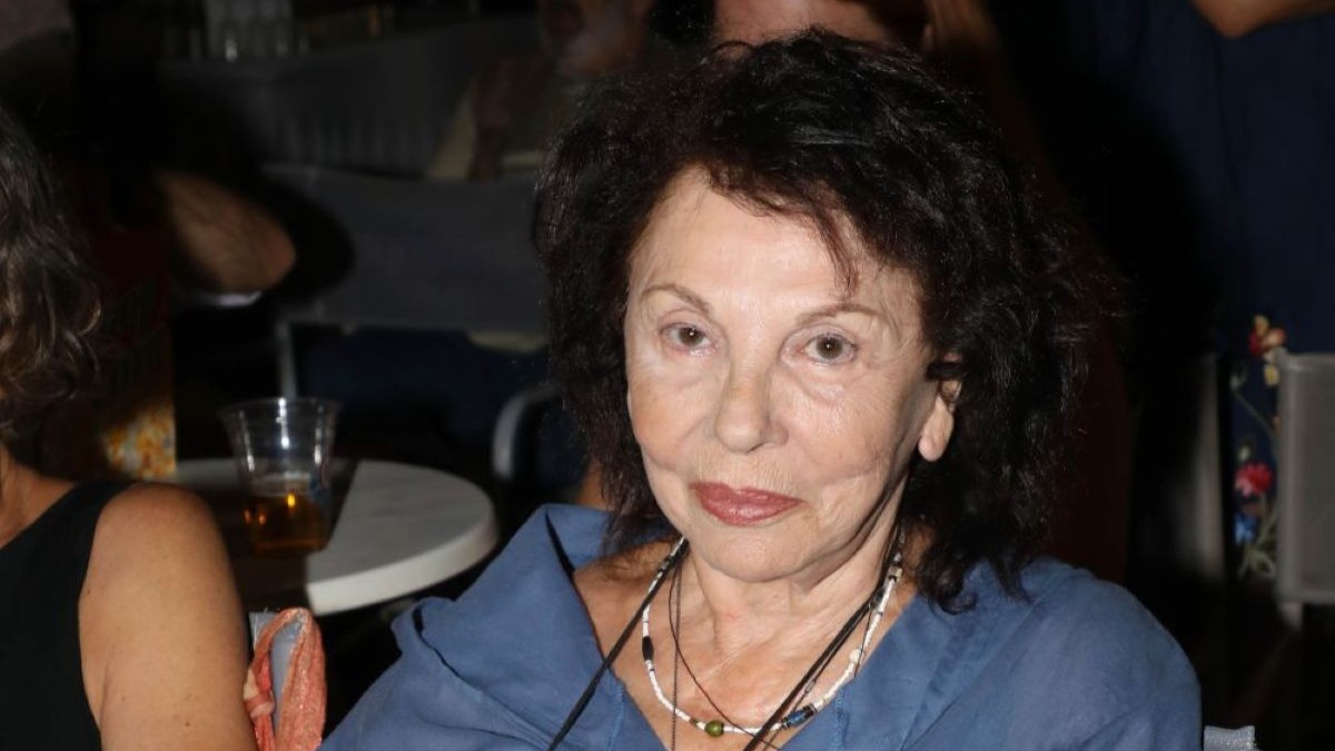 Μπέτυ Λιβανού: Η πρώτη δημόσια εμφάνιση έξι μήνες μετά την απώλεια του Γιώργου Πανουσόπουλου