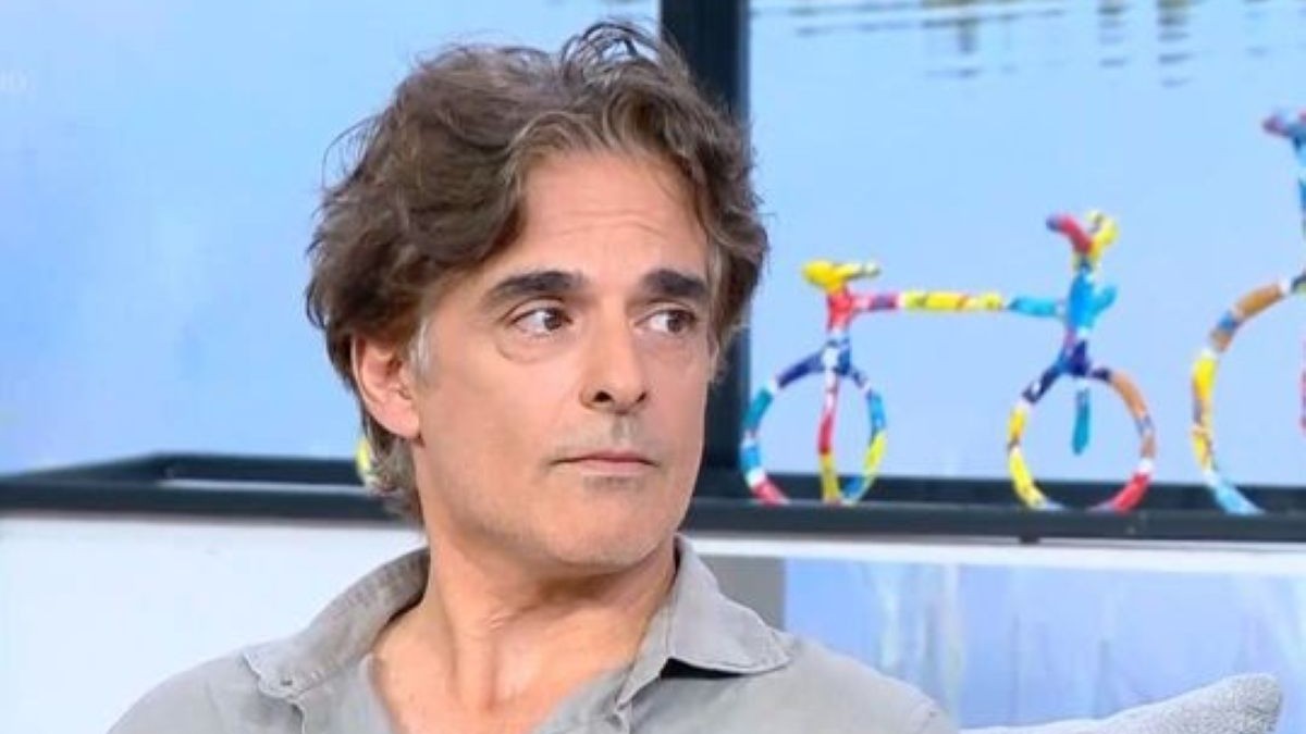Αντώνης Μυριαγκός: «Ένας φίλος μου φλέρταρε κρυφά τη σχέση μου, με έναν τρόπο του το συγχώρησα…»