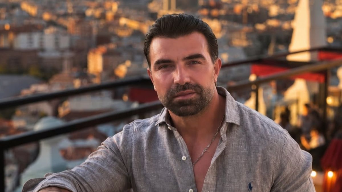 Αιμίλιος Ράφτης: «Ξαφνικά εμφανίστηκα σε 4.000 ανθρώπους στην Κύπρο. Ένιωθα μυρμήγκι»