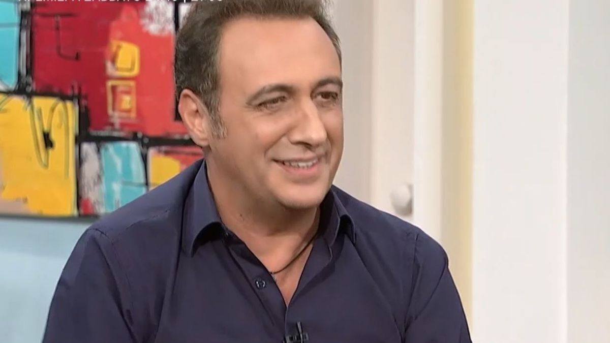 Βαγγέλης Αλεξανδρής για τη γέννηση του γιου του: «Η γυναίκα μου γέννησε στο σπίτι. Είναι αμαζόνα, σκληροπυρηνική»