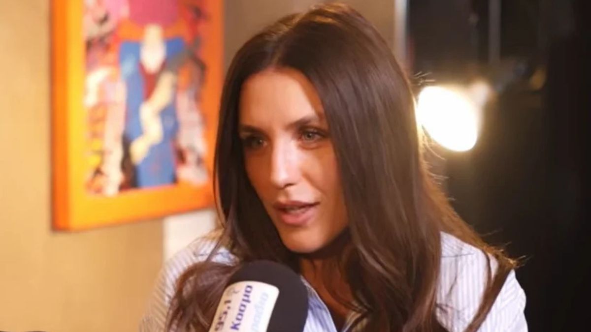 Ιουλία Καλλιμάνη για τον σύζυγό της: «Δεν θέλουμε να βγάζουμε την προσωπική μας ζωή – Είμαι ευτυχισμένη»